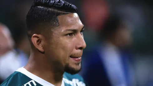 Foto: Ettore Chiereguini/AGIF - Rony está fora do jogo por conta de suspensão.