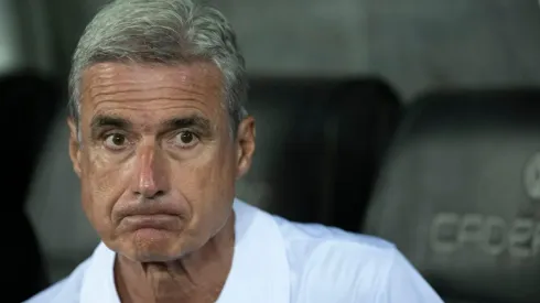 Jorge Rodrigues/AGIF - Luis Castro treinador do Botafogo