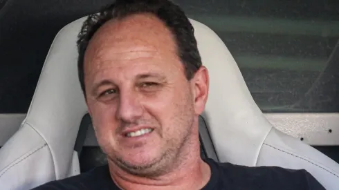 Rogério Ceni pede e São Paulo pode fazer 'PIX milionário' ao Grêmio por Léo Pereira