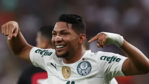 Foto: Cesar Greco – Rony foi sondado fortemente pelo Ajax, assim como Giovani, em janeiro