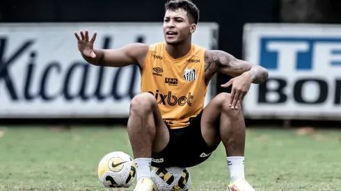 Ivan Storti/Santos - Marcos Leonardo é dúvida para o clássico entre Santos e Corinthians