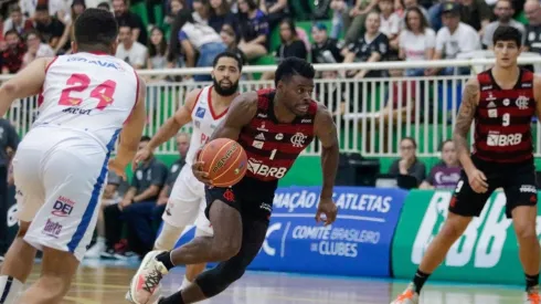 Flamengo segue invicto no NBB