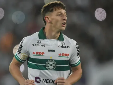 Galarza desabafa sobre 'arquivamento' no Coritiba e explica desempenho fora de casa