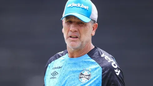 FOTO: LUCAS UEBEL/GREMIO FBPA - Renato pode perder jogadores.