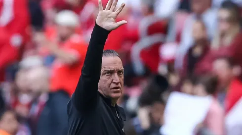 Pedro H. Tesch/AGIF - Cuca pelo Galo.