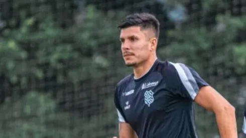 Foto: Reprodução/Figueirense – Léo Campos, lateral-esquerdo do Figueirense