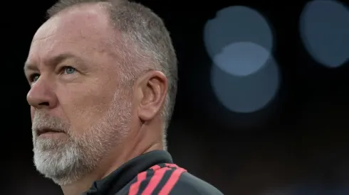 Foto: Jorge Rodrigues/AGIF - Mano Menezes: técnico alertou para a realidade financeira do Inter