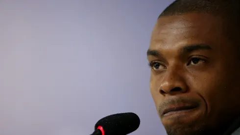 Foto: Fernando Soutello/AGIF - Fernandinho é provocado pela torcida do Coxa