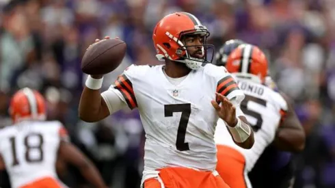Jacoby Brissett lidera o Browns