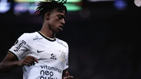 Foto: Ettore Chiereguini/AGIF - Bambu não caiu nas graças da comissão técnica e da Fiel e deve deixar o Corinthians