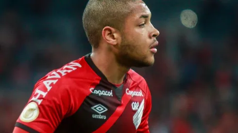 Foto: Gabriel Machado/AGIF – Vitor Roque: jovem é um dos destaques do Athletico na temporada