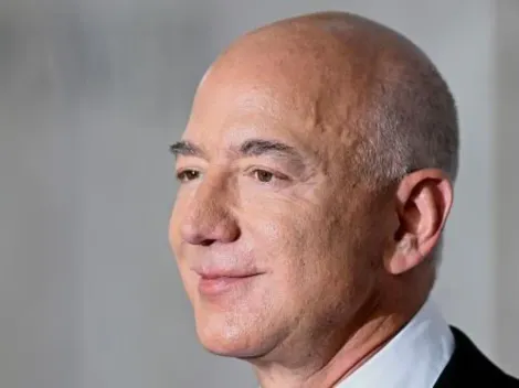 NFL: Bilionário Jeff Bezos está interessado em comprar o Washington Commanders com Jay-Z, diz revista