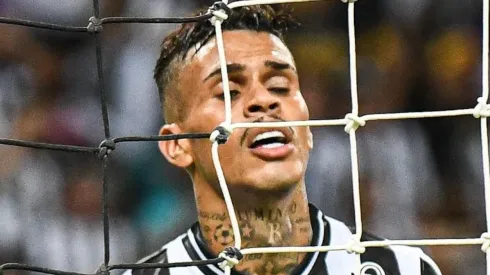 Foto: Kely Pereira/AGIF – Richard sofre ameaça de morte