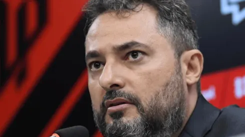 Fábio Wosniak/Athletico. Alexandre Mattos precisa tirar 'coelho da cartola' para trazer reforço