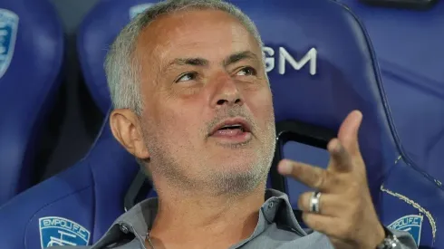 (Photo by Gabriele Maltinti/Getty Images) - Meio-campista sempre teve moral com Mourinho.