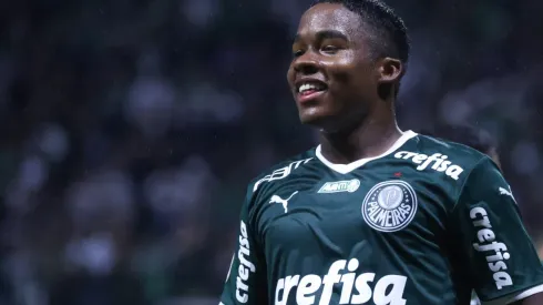 Foto: Marcello Zambrana/AGIF - Endrick, do Palmeiras, tentou jogar no Santos, mas sem sucesso