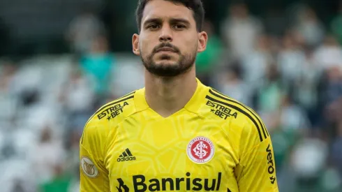 Keiller poder ver parceiro fazer última partida no Inter (Foto: Robson Mafra/AGIF)