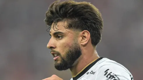 Yuri Alberto não se intimida e entrega bastidores de Vitor Pereira após expulsão