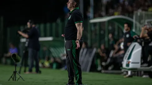 Foto: Isabela Azine/AGIF - Celso Roth pediu a permanência de dois jogadores do Juventude