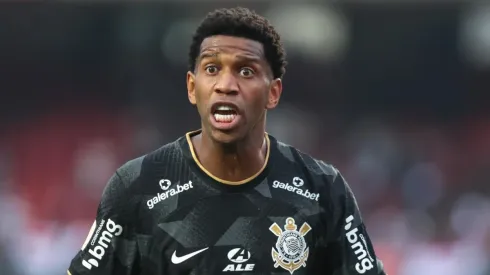 Marcello Zambrana/AGIF – Gil, zagueiro do Corinthians