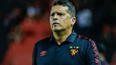 Foto: Rafael Vieira/AGIF – Claudinei Oliveira dirigiu o Sport no returno da Série B