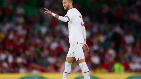 Photo by Fran Santiago/Getty Images – Ziyech marca golaço em amistoso contra a Geórgia, em preparação para Copa do Mundo