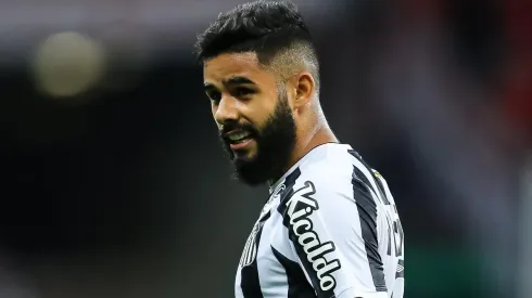 Felipe Jonatan recebeu oferta do Fortaleza (Foto: Pedro H. Tesch/AGIF)