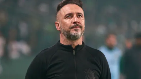 Foto: Gabriel Machado/AGIF - Vítor Pereira se despediu do Corinthians