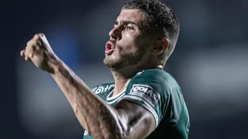 Foto: Heber Gomes/AGIF - Pedro Raul é aprovado por Renato.