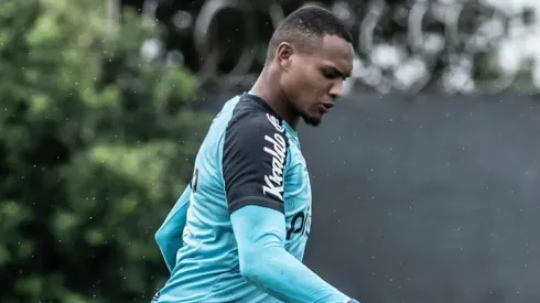 Rueda surpreende e entrega ao vivo decisão sobre futuro de John