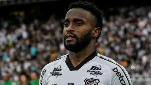 Mendoza não deve ficar no Ceará (Foto: Thiago Ribeiro/AGIF)