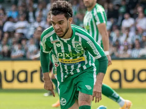 Adson Batista manda a real sobre futuro de Moraes no Atlético-GO