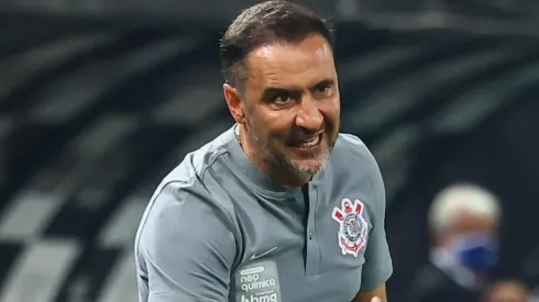 Foto: Marcello Zambrana/AGIF - Vítor Pereira deixou o Corinthians sem conquistar títulos.