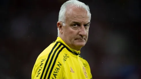 Foto: Jorge Rodrigues/AGIF - Dorival ficou surpreso com ação da Diretoria do Flamengo