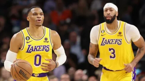 Davis (à direita) está listado como dúvida contra o Pacers