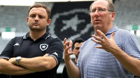 Foto: Vitor Silva/Botafogo/Divulgação - Mazzuco e Textor: Botafogo não quer pagar pelo negócio