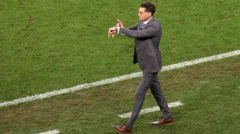 Photo by Ryan Pierse/Getty Images - Técnico do Uruguai é alvo de críticas na internet