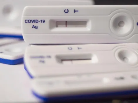 Covid-19: Testes positivos em farmácias apresentam alta de 1001%