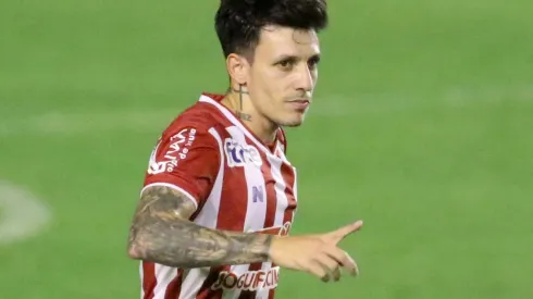 Foto: Marcel Lisboa/AGIF - Jean Carlos tem negociações avançadas com Sport