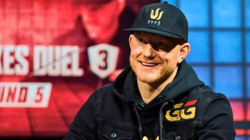 Jason Koon venceu Phil Hellmuth e levou US$ 1,6 milhão (Foto: Divulgação/PokerGO)