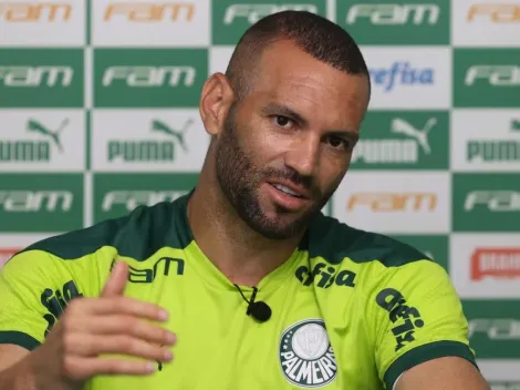 Ex-‘parça’ de Weverton surpreende palmeirenses com defesas geniais na Espanha