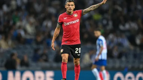 Foto: Octavio Passos/Getty Images - Aránguiz falou sobre possível retorno ao Internacional