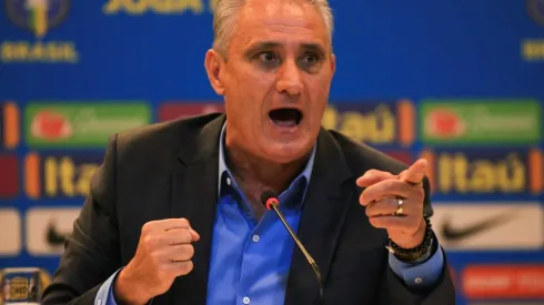 Foto: Jotta de Mattos/AGIF - Tite vinha chamado Veríssimo antes da Copa até zagueiro se lesionar
