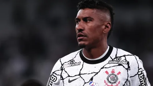 Paulinho com a camisa do Corinthians - Foto: Ettore Chiereguini/AGIF