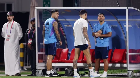 Foto: Alex Pangling/Getty Images - Agüero marcou presença no treinamento da Argentina
