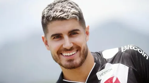 Vasco não para em Pedro Raul e vai em busca de atacante colombiano