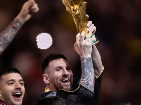 Messi bate recorde 'surreal' em Copas e deixa Maradona para trás