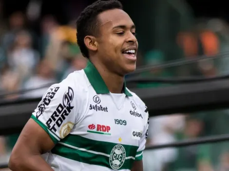 Igor Paixão é usado como exemplo para Coritiba definir futuro de promessa