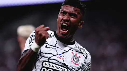Foto: Ettore Chiereguini/AGIF - Paulinho está na história do Corinthians