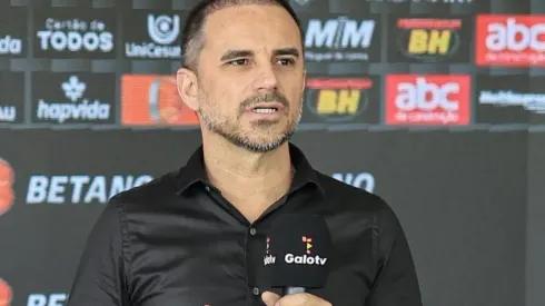 Foto: Flickr oficial do Atlético - Caetano em entrevista.